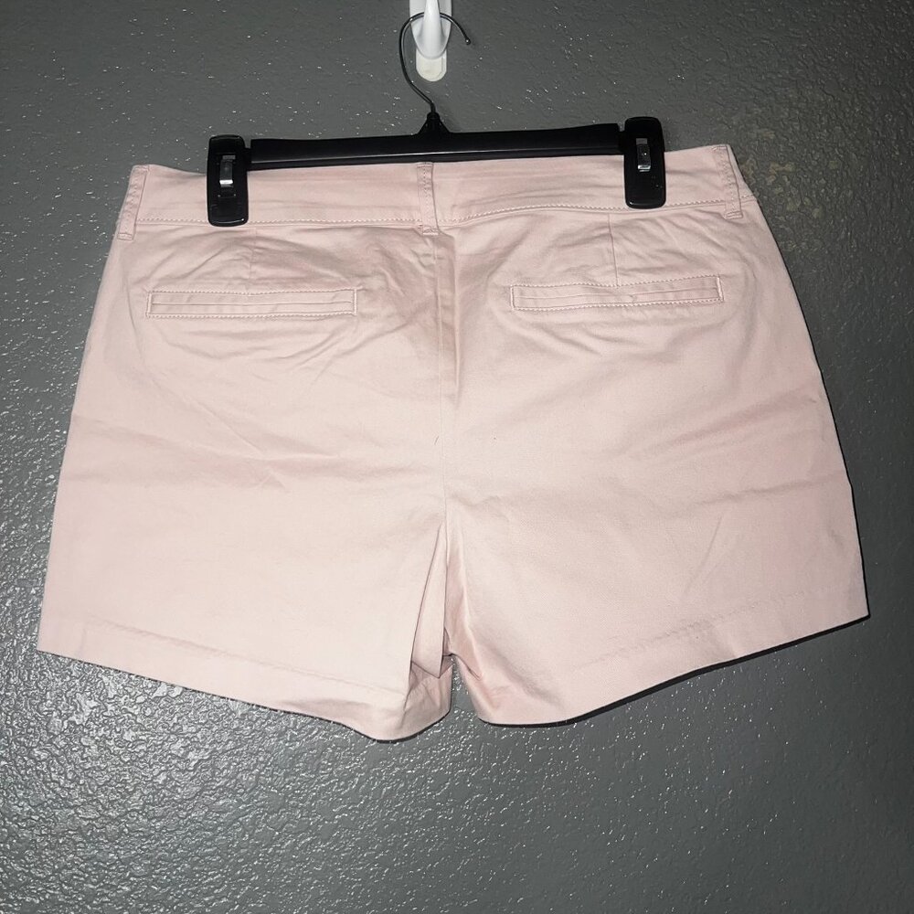 Old Navy Women’s Pink Pixie Chino Shorts Size 10 – W32 L12.5 Classic Cotton Blen - Picture 4 of 5